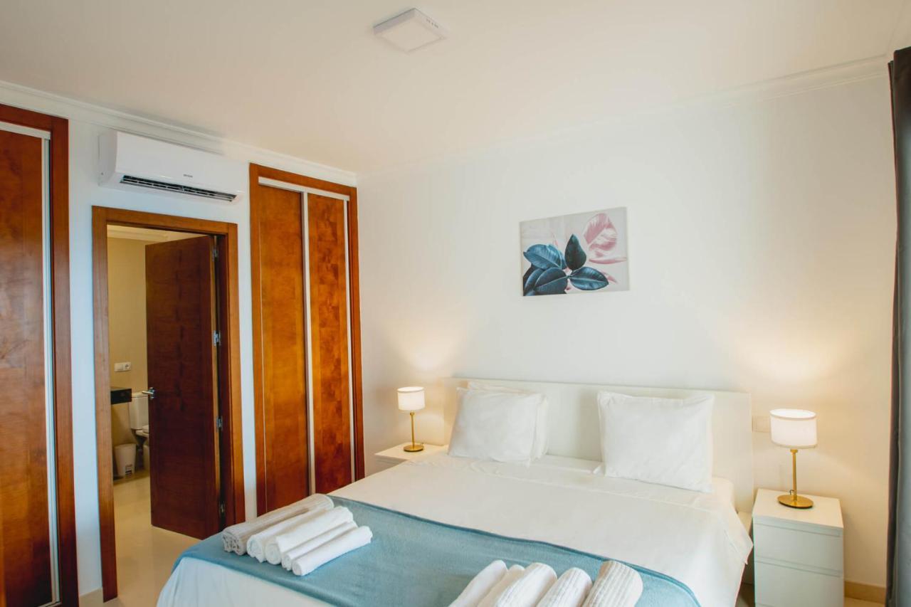 Stylish 6 Bedroom Villa Princesa - Hot Tub - Heated Pool - Near Beach & Waterparks Playa Blanca  Exterior photo